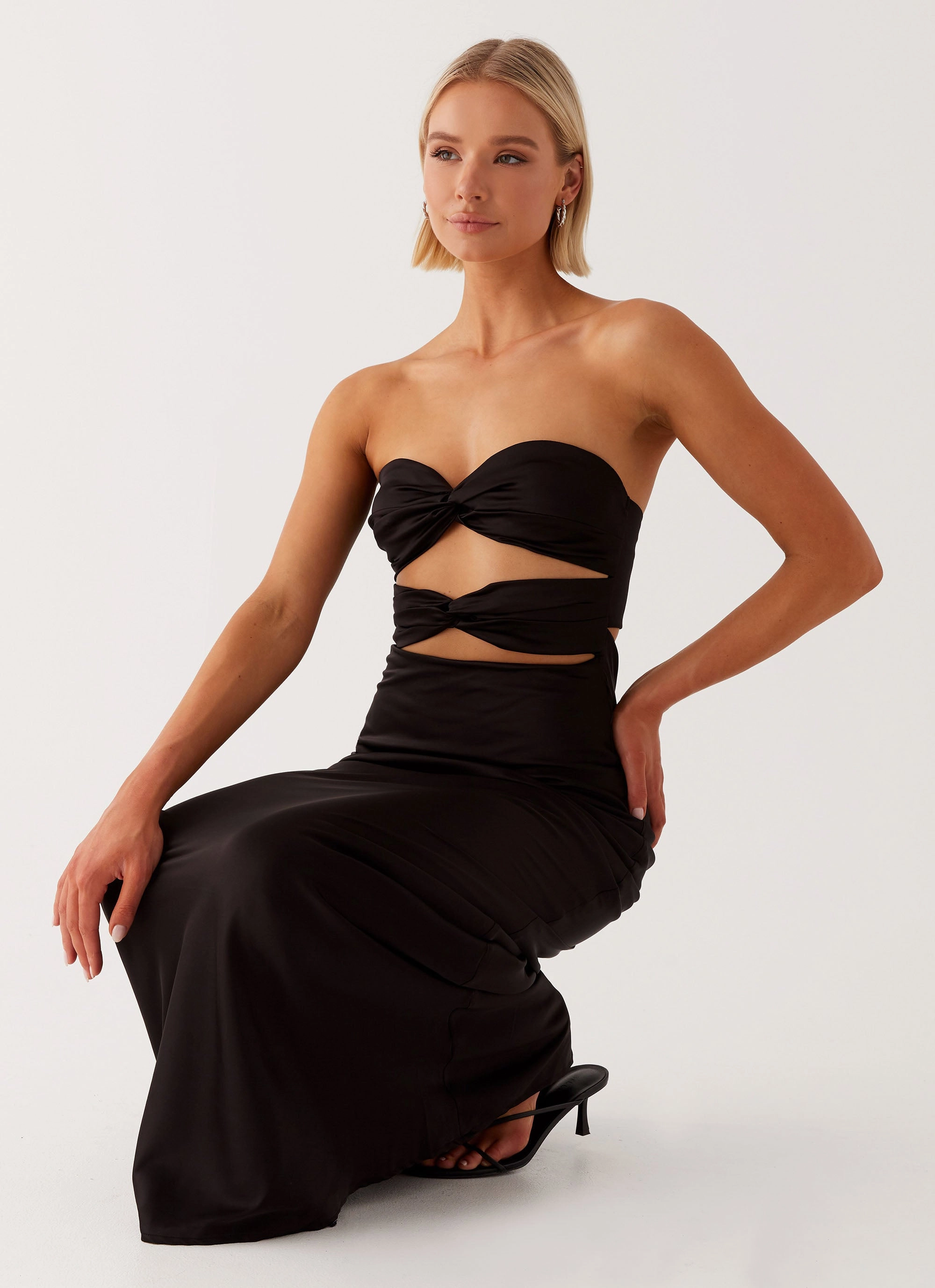 Tianna Strapless Maxi Dress - Black Cinched-Waist Polished Fit