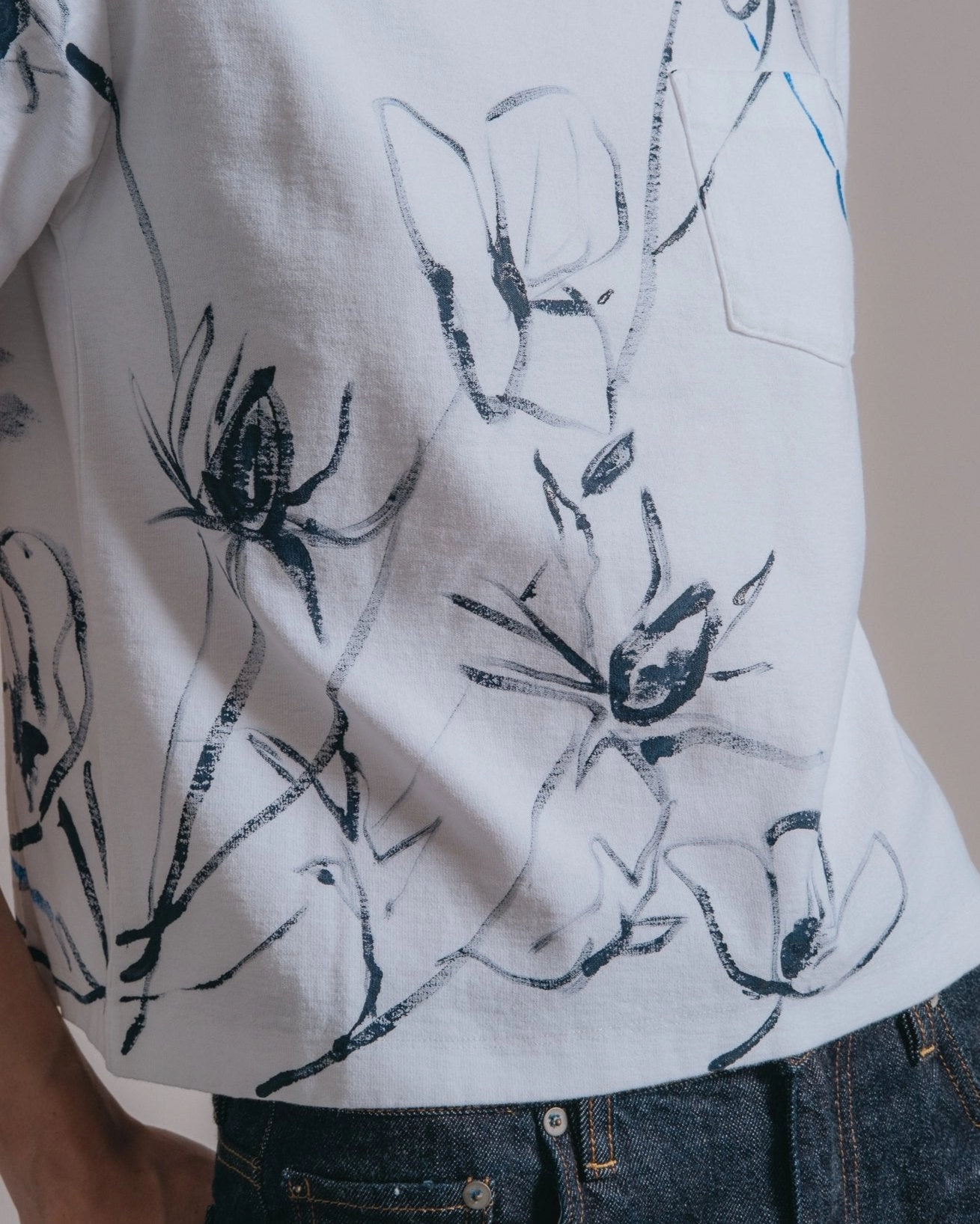 Casual Essential Moisture Management Fabric x Katie Tomlinson ? Pocket T White