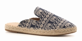 Seamless Interior Women's Taffy Sandals In Navy Elephant