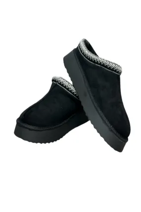 Microfiber Lining Breath Ease Women's Yndigo Sandals In Black