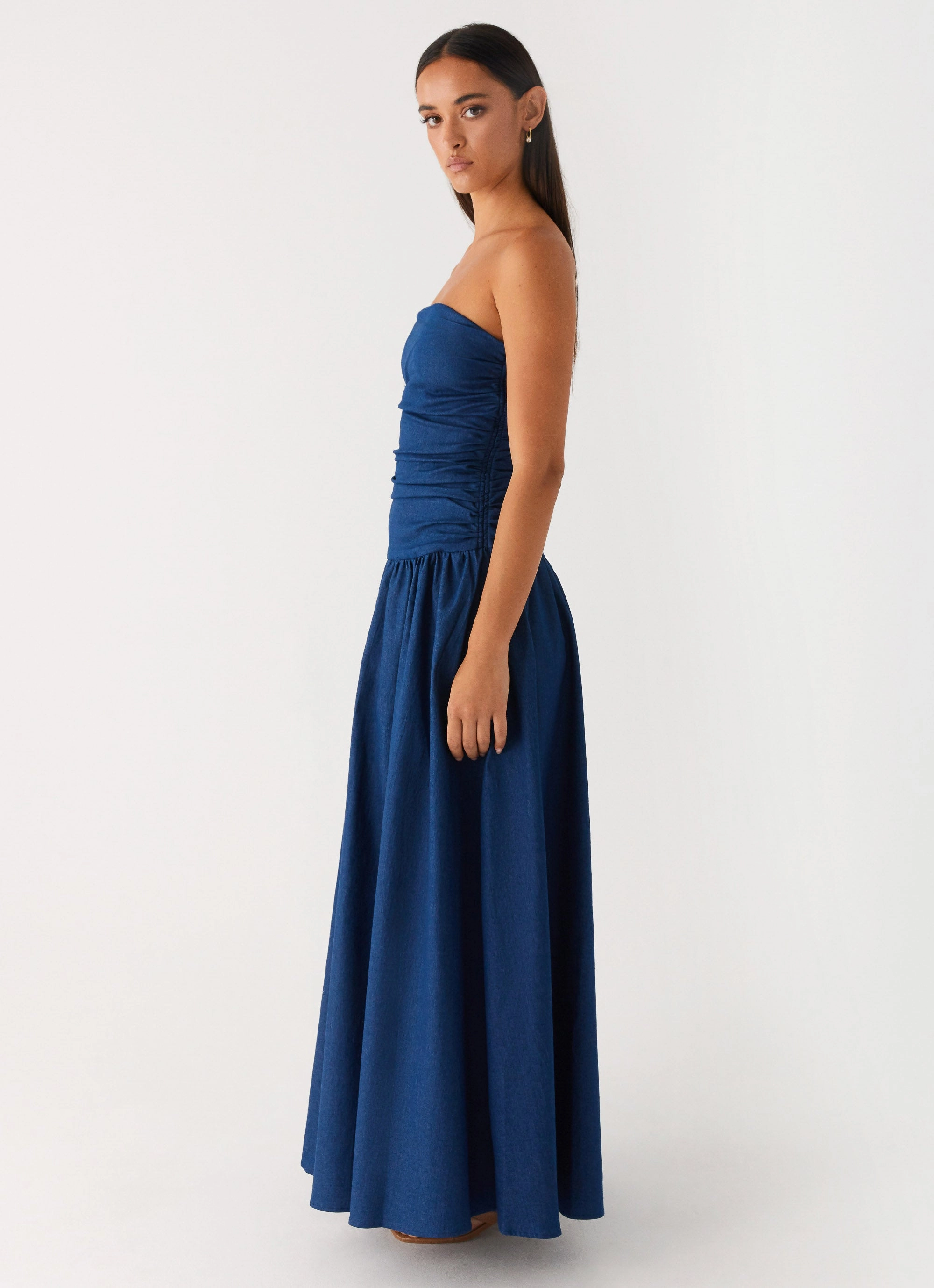 Carmel Denim Maxi Dress - Indigo Fit for All Seasons Minimal Touch