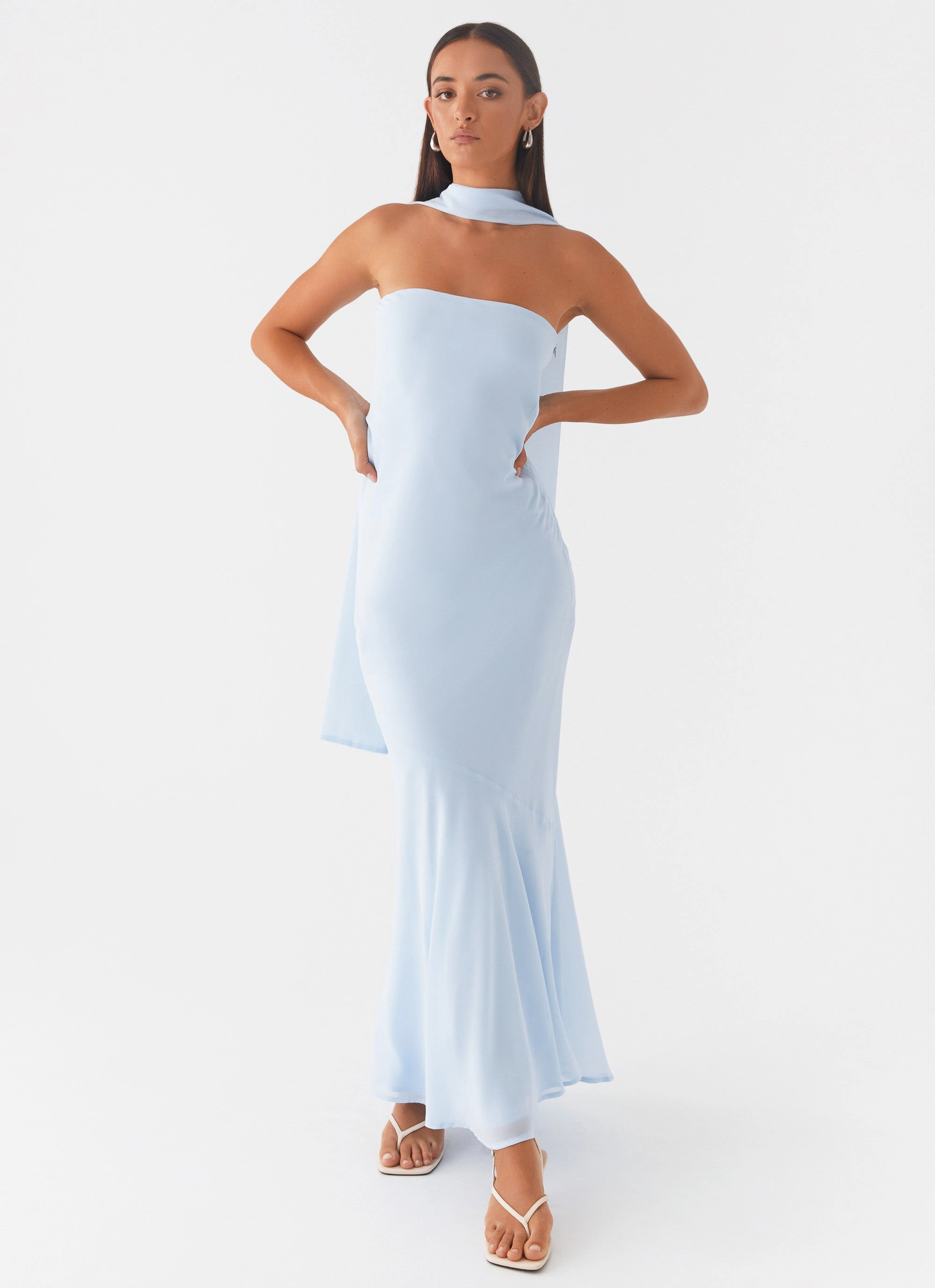 Timeless elegance Under The Pagoda Maxi Dress - Blue