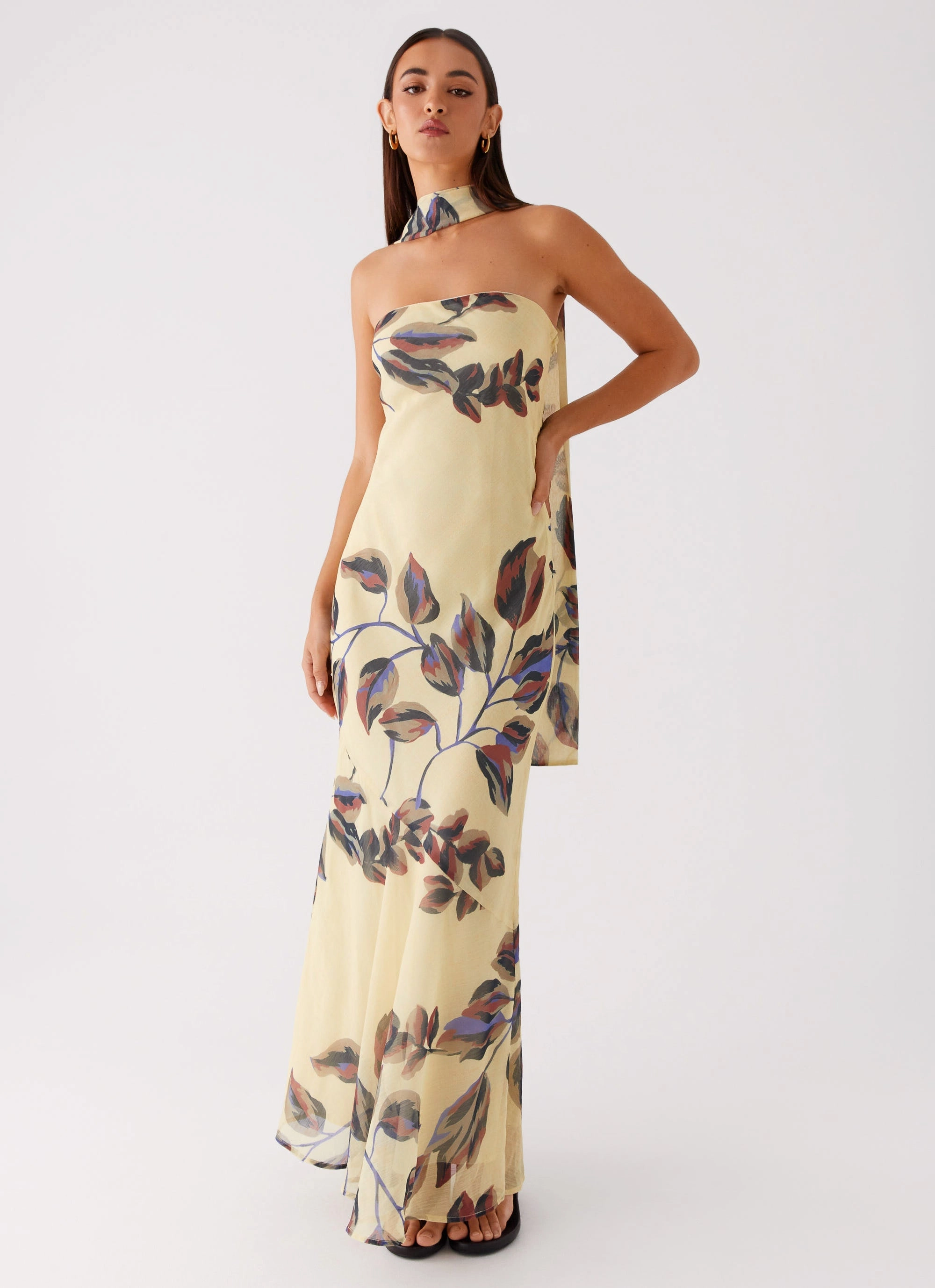 Easy Going Gradient Shade Under The Pagoda Maxi Dress - Buttercream Leaf Print