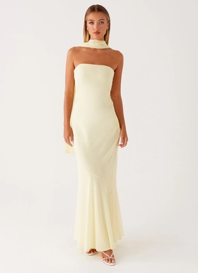 Smooth Texture Elegance Glow Under The Pagoda Maxi Dress - Yellow