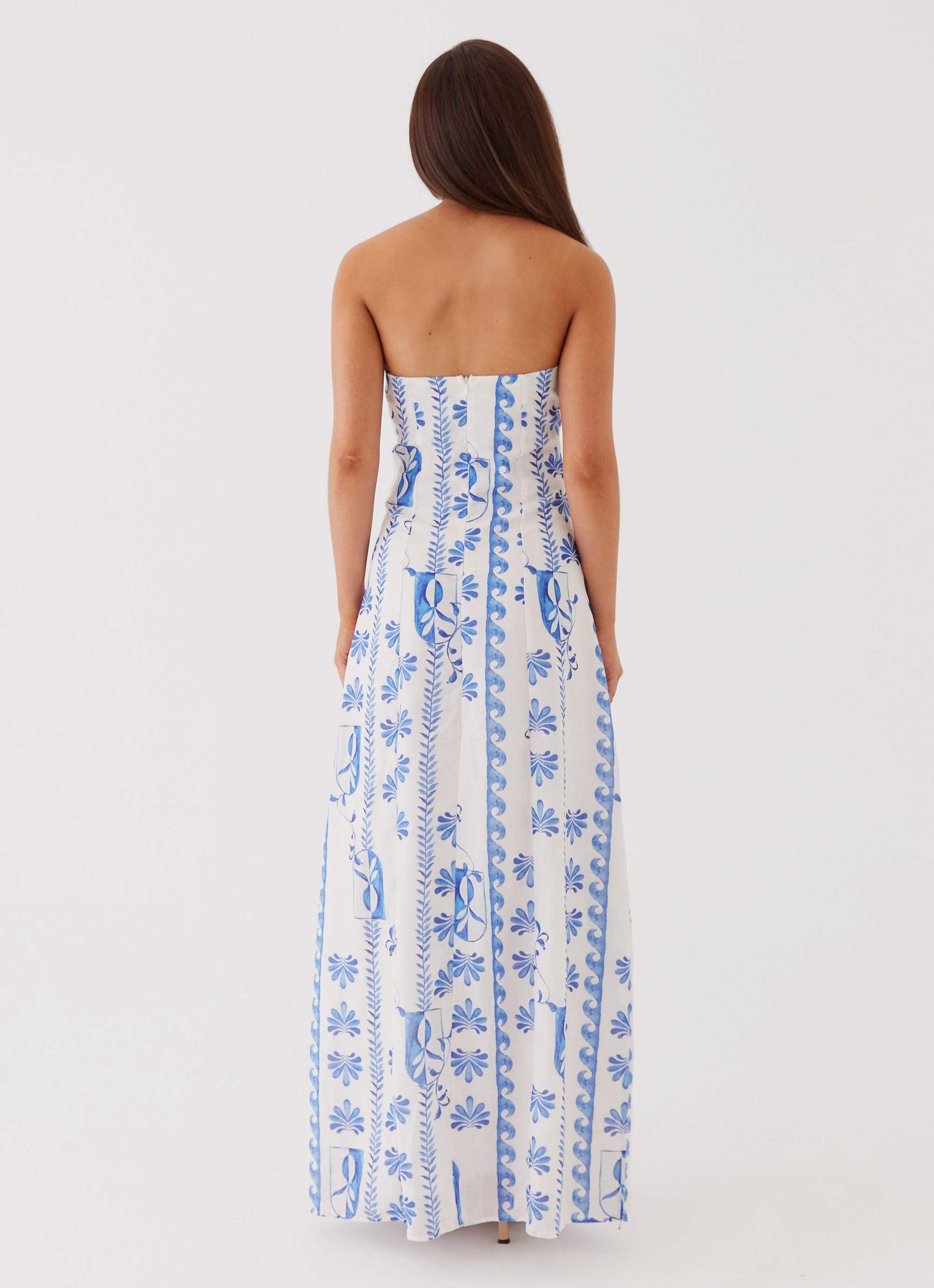 Tayla Linen Maxi Dress - Floral Wave Sunset Look