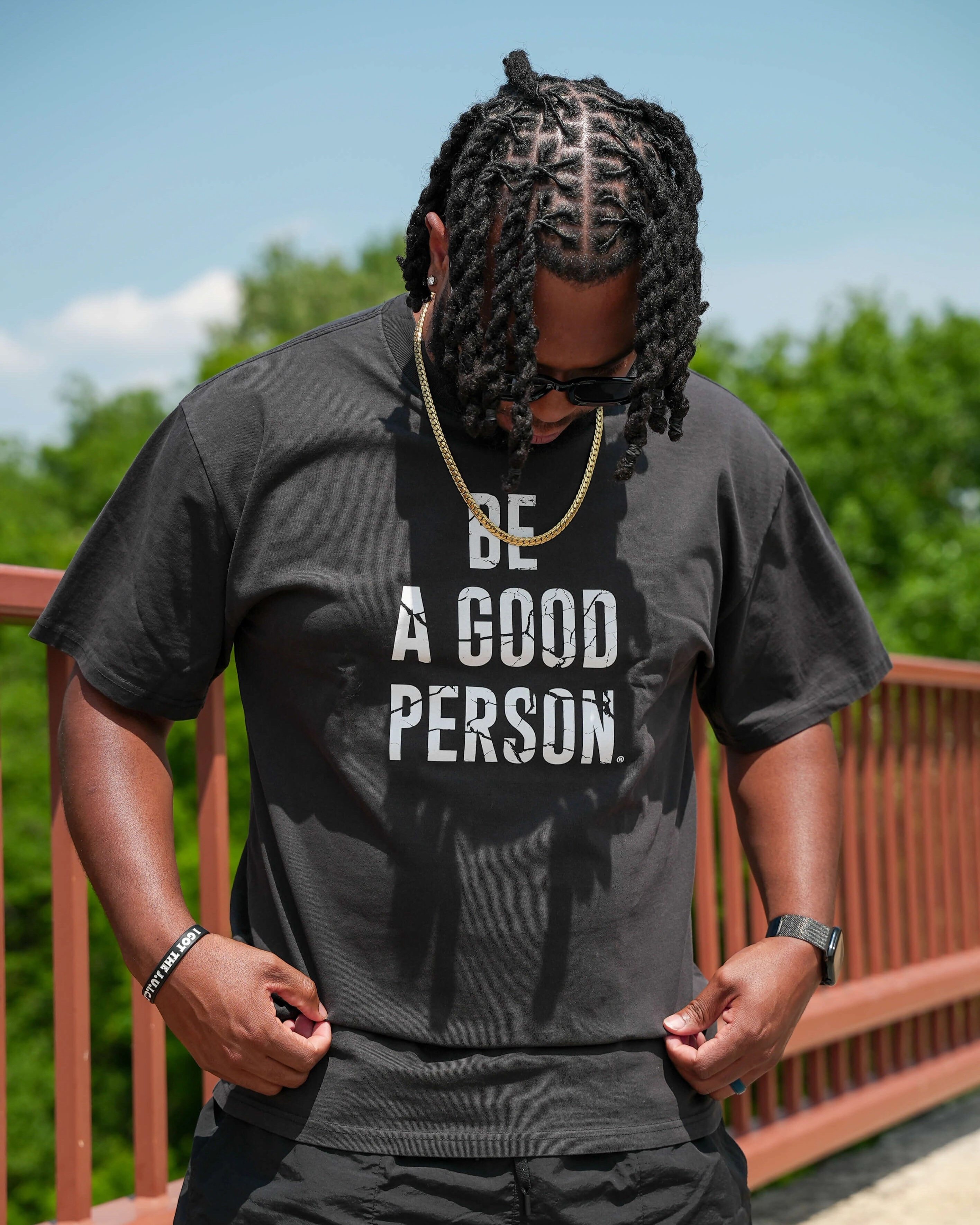 Vintage Signature T-Shirt - Faded Black Smart Design Longline Hemline