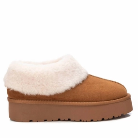 Women's Winter Suede Clogs In Camel Stable base