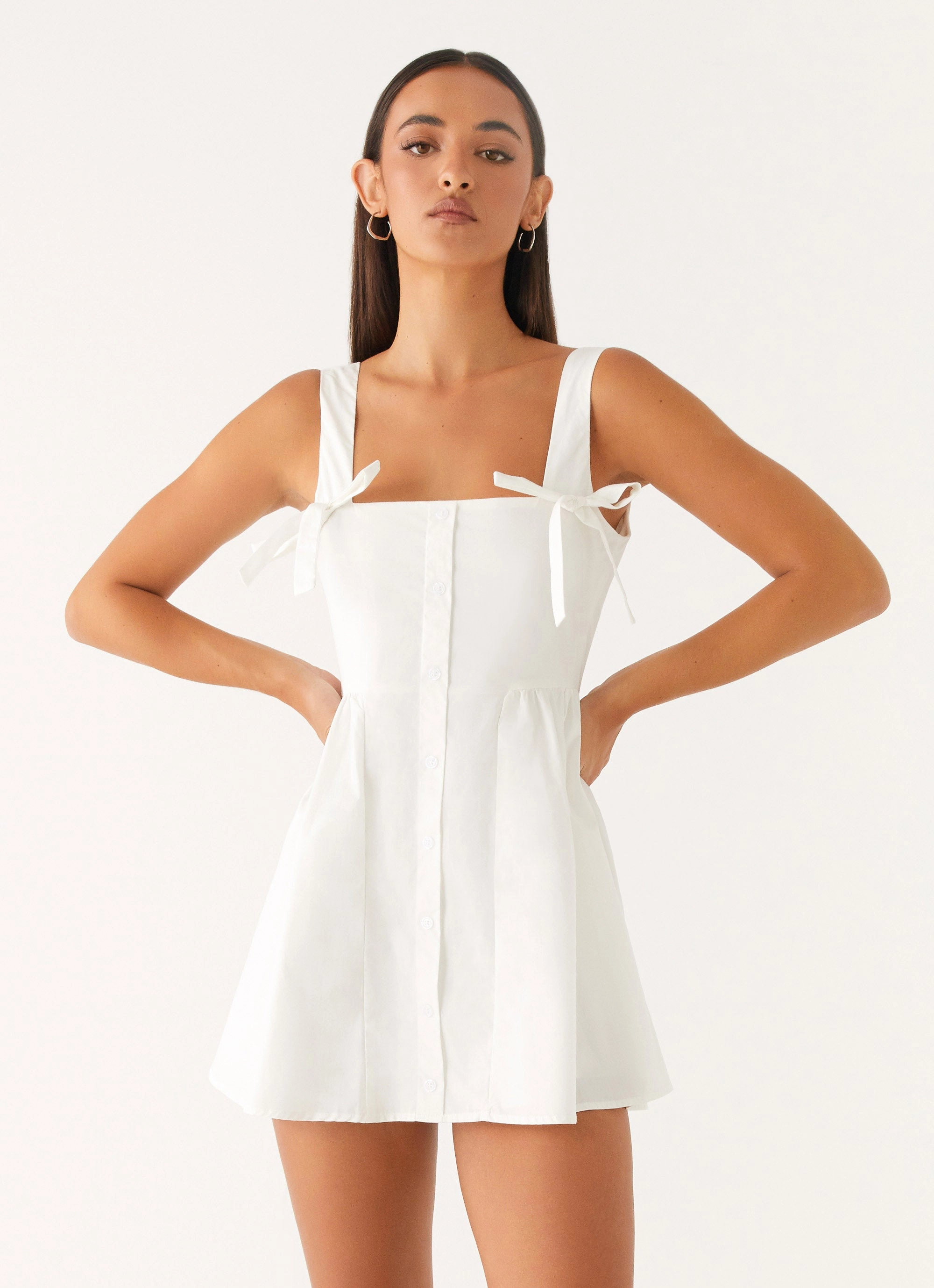 Unconditional Mini Dress - White Relaxed Comfort Look
