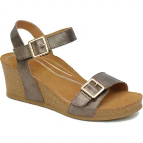 Women Lexa Wedge Sandal In Bronze Ergonomic Footbed Molding Outdoor shoes