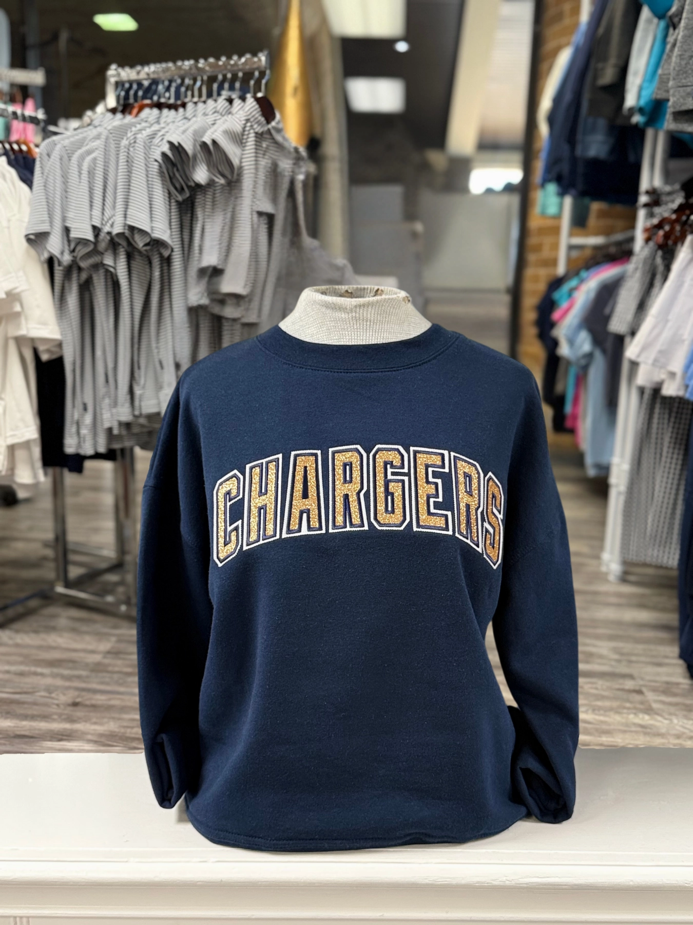 Quality control Travel Bold Women's navy sweatshirt, gold glitter Chargers