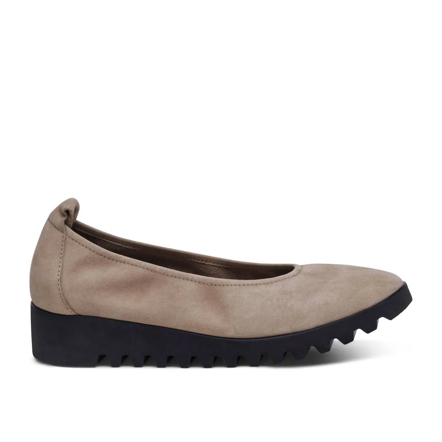 Women's Brianna Shoes In Taupe Footbed Massage Nodes