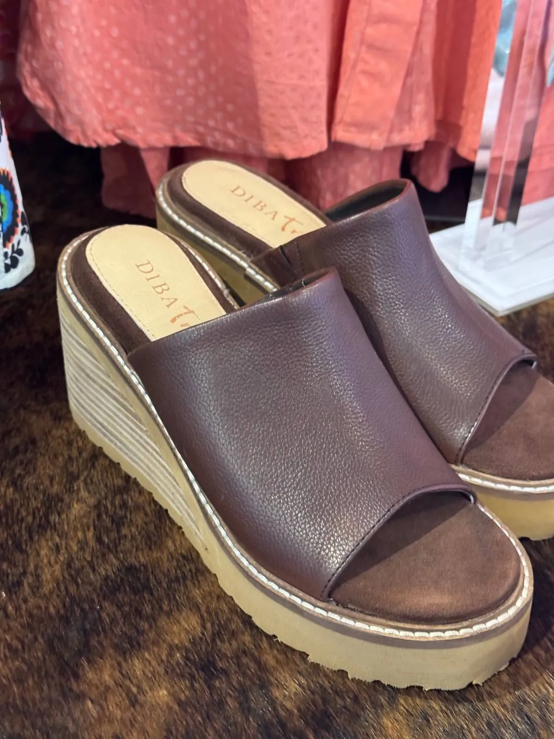 Women's Cloud Fall Wedge In Brown Pool Fun