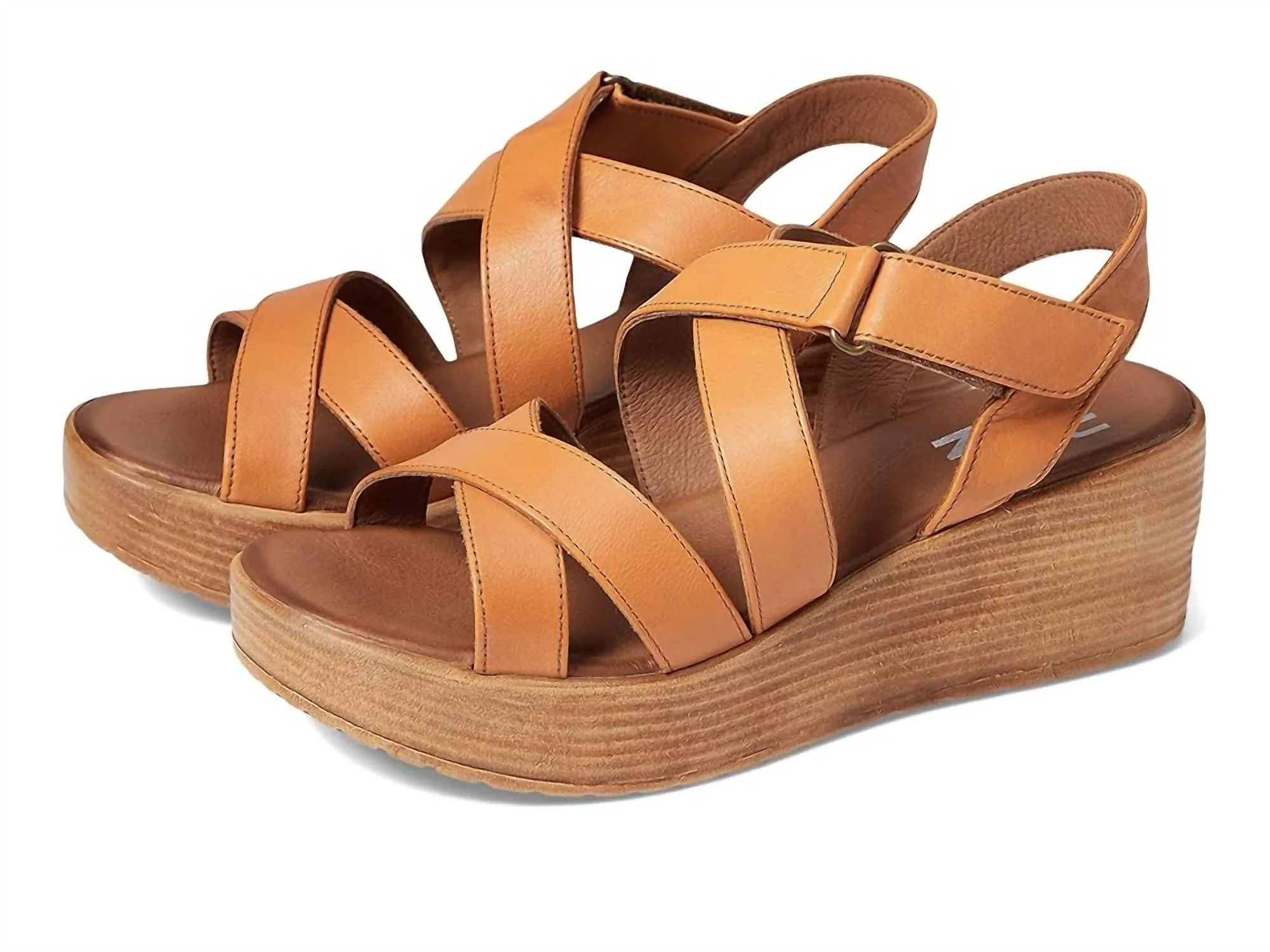 Low Profile Footbed Design Women's Nadia Wedge Sandal In Camel
