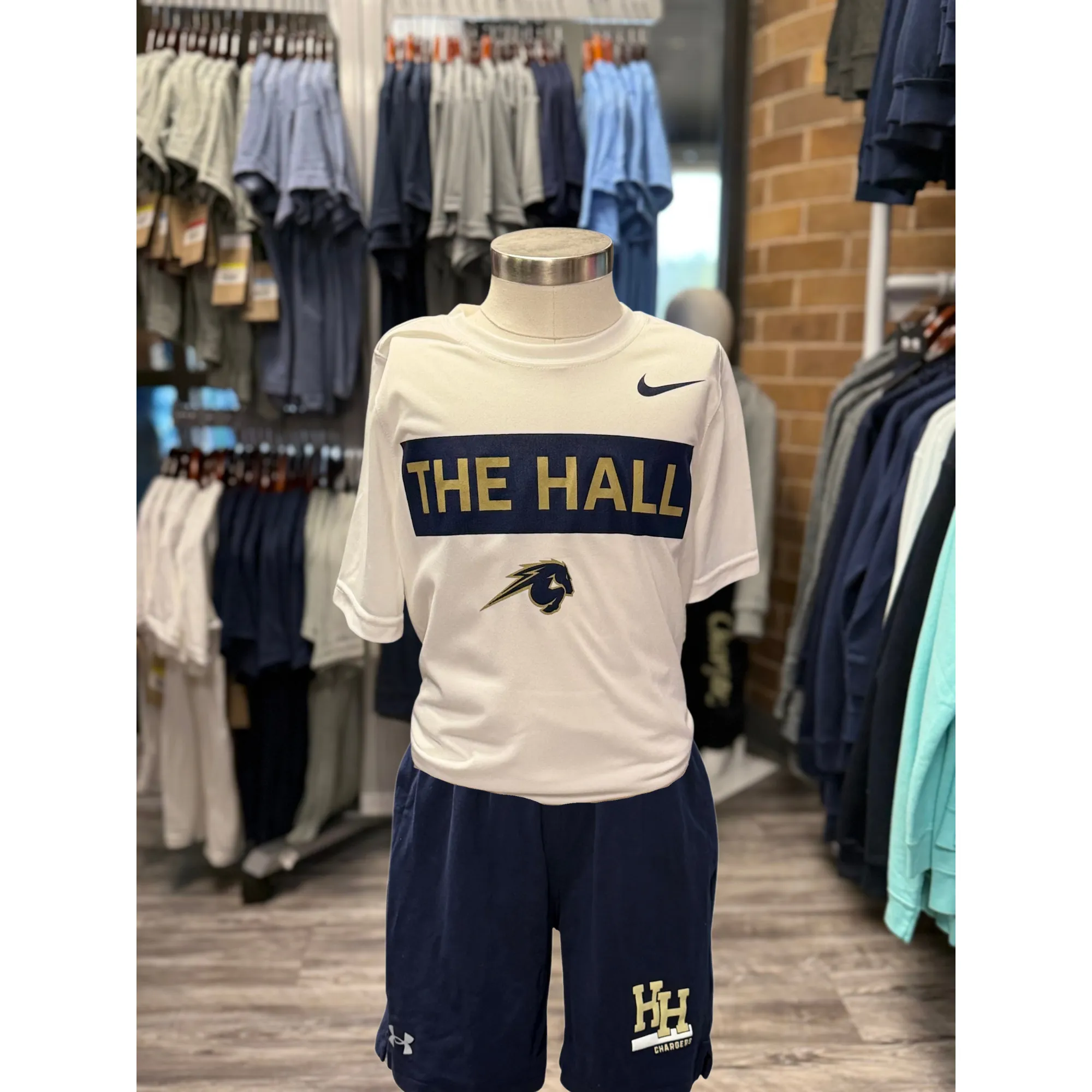 Youth Nike Legend T-Shirt, white, block THE HALL Comfy Layering Vintage Style